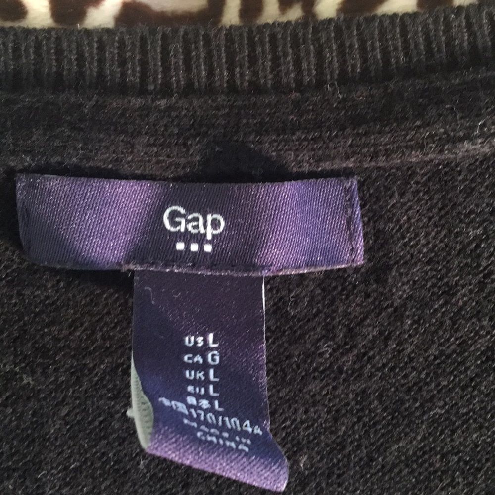 Gap - Picture 5 of 7